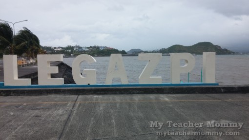 Legazpi_City_Port_Breakwater_Bicol04